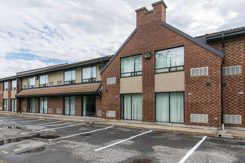 Econo Lodge Airport